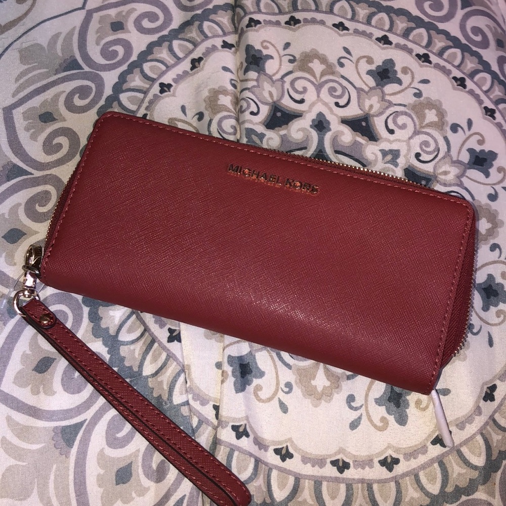 Michael kors wallet